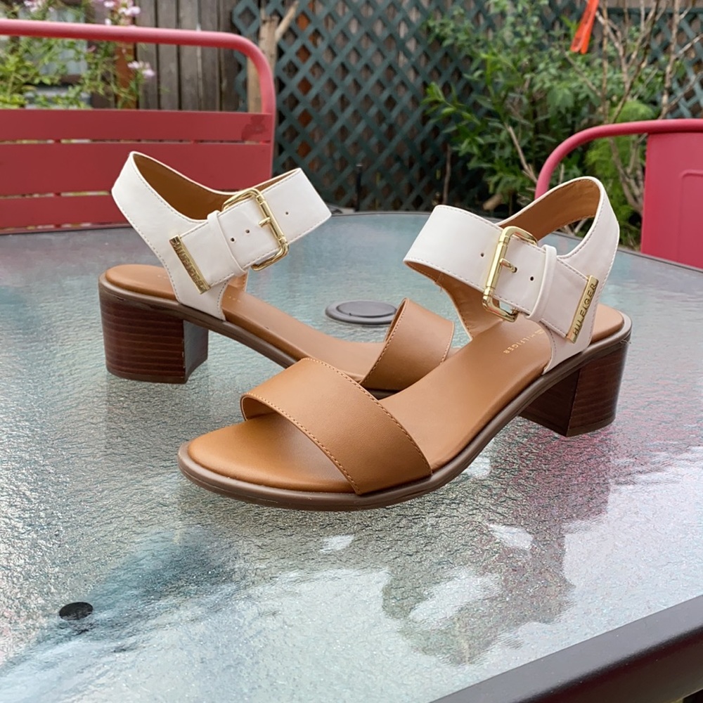 Tommy Hilfiger White and Tan Sandal w/ box